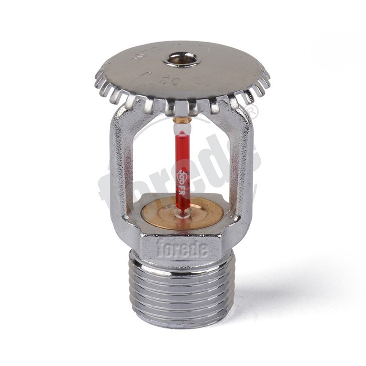 Schnellfeuersprinkler aufrecht