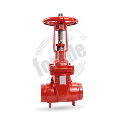 Absperrschieber aus Edelstahl mit steigender Spindel am Nutende