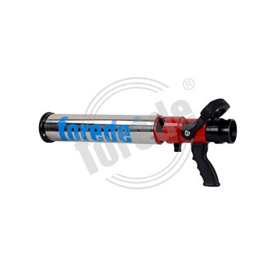 Selbstansaugende Löschschaumdüse